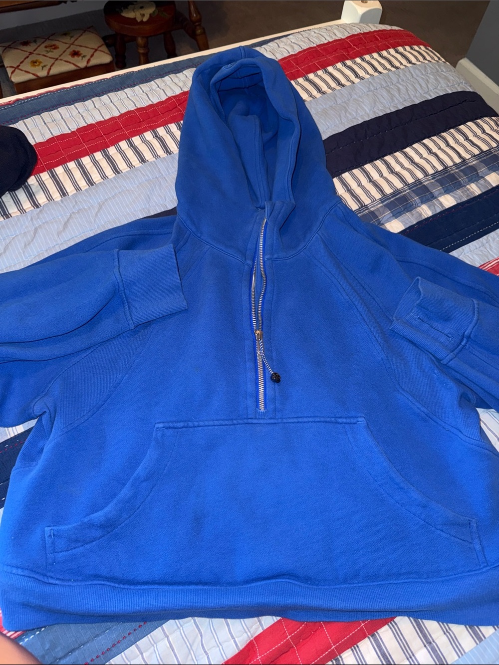Women’s lululemon  Blue Half-Zip Hooded Sweatshirt cropped